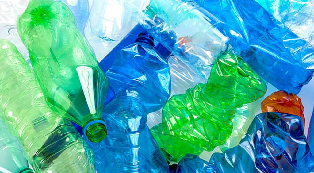 recyclage bouteille plastique