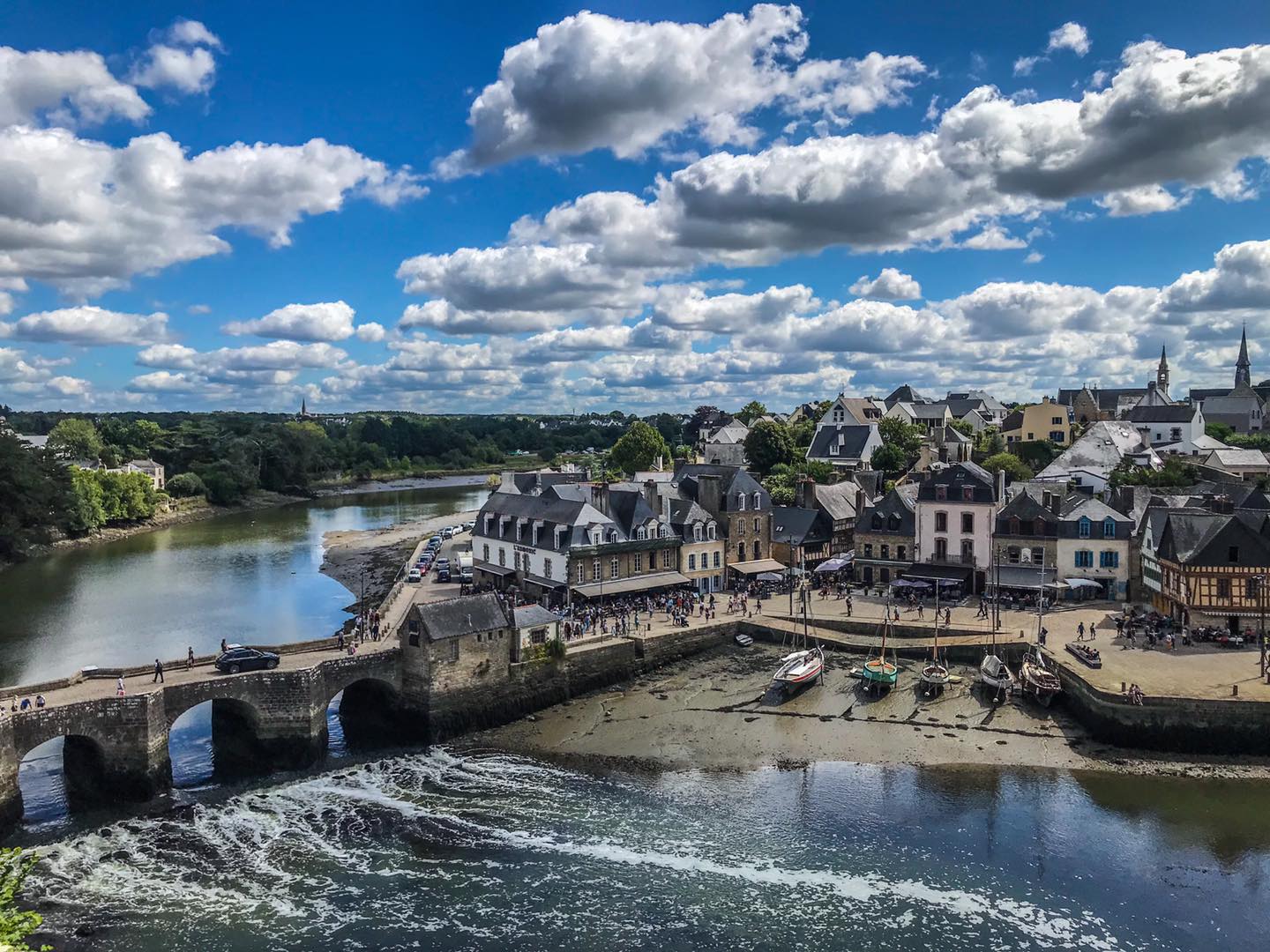 port st gosutan auray