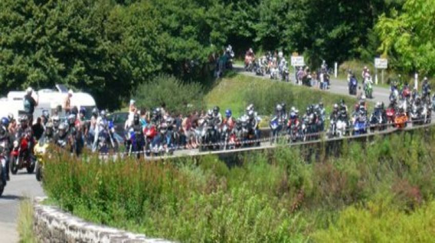 Porte-carte bleu  Madone des Motards 14 & 15 août